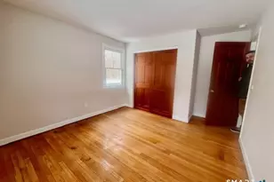 32 Latimer Dr, East Lyme, CT 06333 - Photo 14