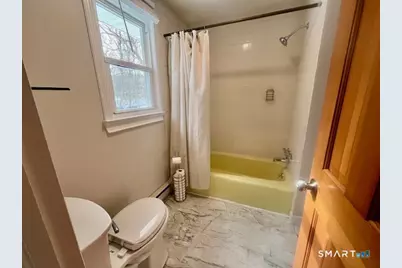 32 Latimer Drive, East Lyme, CT 06333 - Photo 16