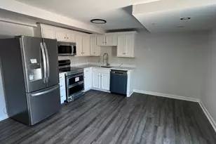 34 Pleasant St, Plainfield, CT 06374 - Photo 1