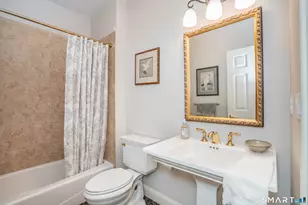 6 Spy Glass Cir, Bloomfield, CT 06002 - Photo 28