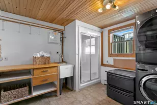 110 Alden St, Fairfield, CT 06824 - Photo 24