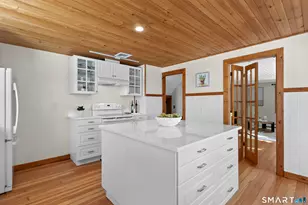 110 Alden St, Fairfield, CT 06824 - Photo 8