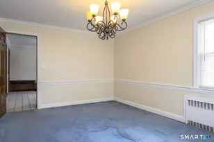 39 Burlington St, Hartford, CT 06112 - Photo 12