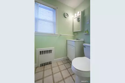 39 Burlington Street, Hartford, CT 06112 - Photo 14