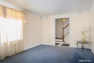 39 Burlington St, Hartford, CT 06112 - Photo 10