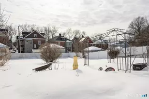 39 Burlington St, Hartford, CT 06112 - Photo 34