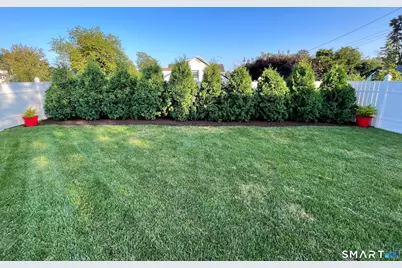 35 Querida Street, Bridgeport, CT 06604 - Photo 6