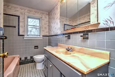 22 Lynmoor Street, Milford, CT 06460 - Photo 24