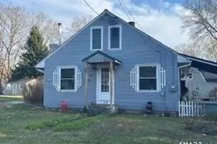 37 Cady St, Killingly, CT 06239 - Photo 2