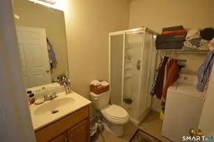 1376 Chopsey Hill Rd, Bridgeport, CT 06606 - Photo 14