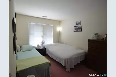 1376 Chopsey Hill Road, Bridgeport, CT 06606 - Photo 18