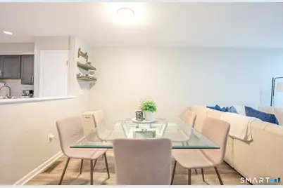 32 Deer Run #32, Bethel, CT 06801 - Photo 4