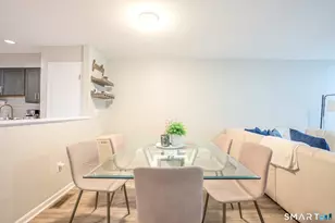 32 Deer Run, Bethel, CT 06801 - Photo 4