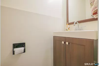 32 Deer Run #32, Bethel, CT 06801 - Photo 8