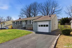 55 Old Farm Dr, Newington, CT 06111 - Photo 2