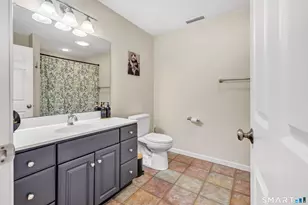 1125 W Woods Rd, Hamden, CT 06518 - Photo 30