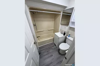 67 Hanford Avenue, Bridgeport, CT 06605 - Photo 12