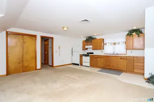 8 Housman St, Danbury, CT 06810 - Photo 18