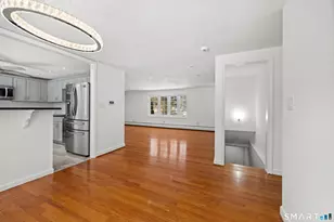12 Bates Pl, Hartford, CT 06114 - Photo 6