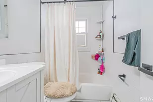 243 Sunshine Cir, Bridgeport, CT 06606 - Photo 6