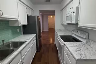 2 Concorde Way, Windsor Locks, CT 06096 - Photo 6