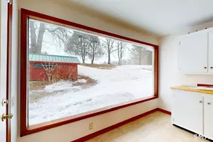 13 Reservoir Ave, East Windsor, CT 06016 - Photo 10