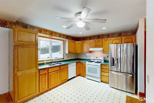 13 Reservoir Ave, East Windsor, CT 06016 - Photo 4