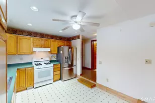 13 Reservoir Ave, East Windsor, CT 06016 - Photo 4