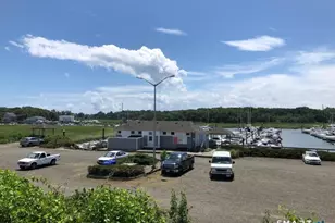 379 Whitfield St, Guilford, CT 06437 - Photo 4