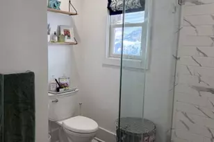 826 Dogburn Rd, Orange, CT 06477 - Photo 26