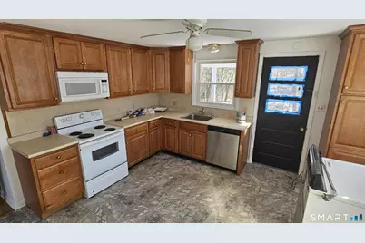 53 Martone Street, Waterbury, CT 06708 - Photo 8