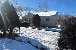 305 Granby St, Hartford, CT 06112 - Photo 16