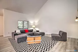 690 Forest Rd, West Haven, CT 06516 - Photo 10