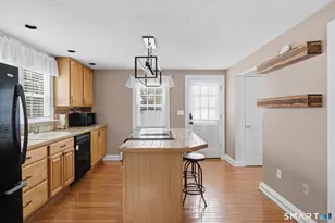 497 Parker Ave S, Meriden, CT 06450 - Photo 10