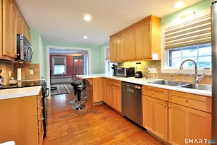 22 Tunxis Rd, West Hartford, CT 06107 - Photo 16