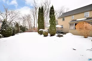 22 Tunxis Rd, West Hartford, CT 06107 - Photo 40