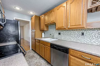 29 Mountain Laurel Court #29, Cromwell, CT 06416 - Photo 6