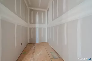 290 Gardner St, Manchester, CT 06040 - Photo 8