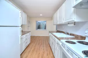 49 Southport Woods Drive, Fairfield, CT 06890 - Photo 8