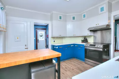 117 Nash Lane, Bridgeport, CT 06605 - Photo 8