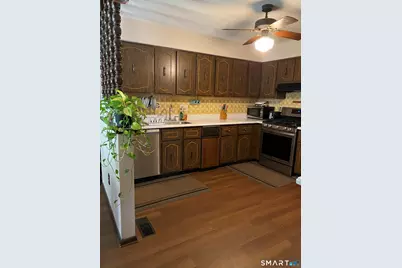 630 Longfellow Drive, Branford, CT 06405 - Photo 10