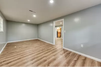 524 Broad Street, Bristol, CT 06010 - Photo 32