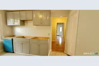 13 Lockwood Terrace, West Hartford, CT 06119 - Photo 4