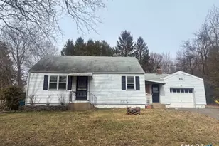 23 Woodpark Dr, Watertown, CT 06795 - Photo 1