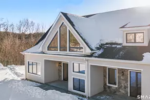 25 Spruce Mountain Trail, Danbury, CT 06810 - Photo 4