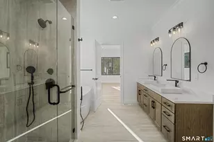 25 Spruce Mountain Trail, Danbury, CT 06810 - Photo 20