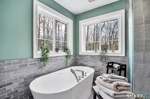 11 Catbird Ln, East Lyme, CT 06333 - Photo 32