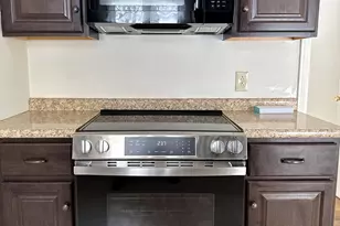 10 Milton Rd, Waterford, CT 06375 - Photo 12