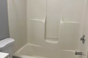 344 Washington Ave, Waterbury, CT 06708 - Photo 8