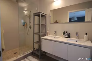 83 Quinlan Ave, Bridgeport, CT 06605 - Photo 14